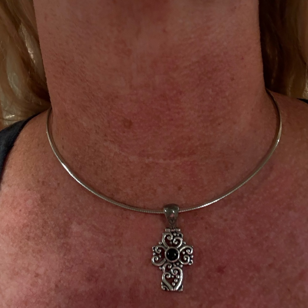 🌺Elegant silver Cross Pendant🌺